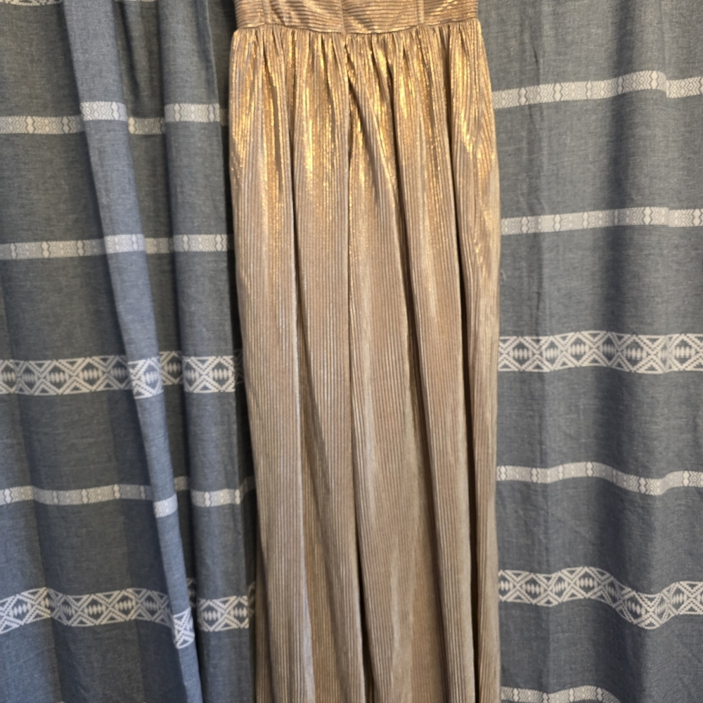 Stunning Rose Gold Venus Strapless Jumpsuit Size Small - Picture 6 of 6